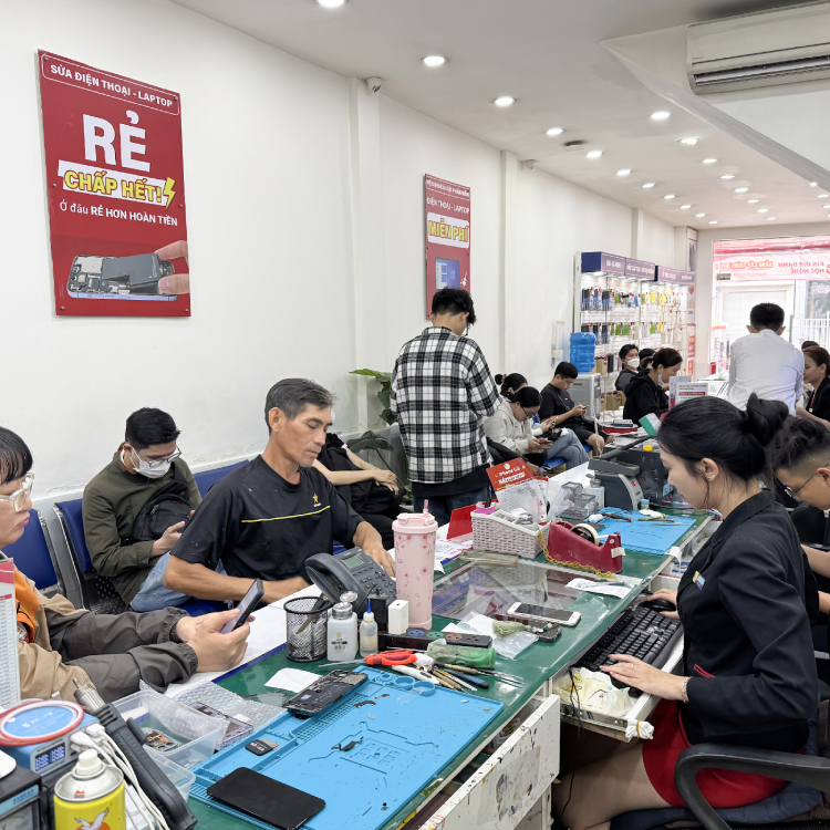 Màn hình iPhone 16