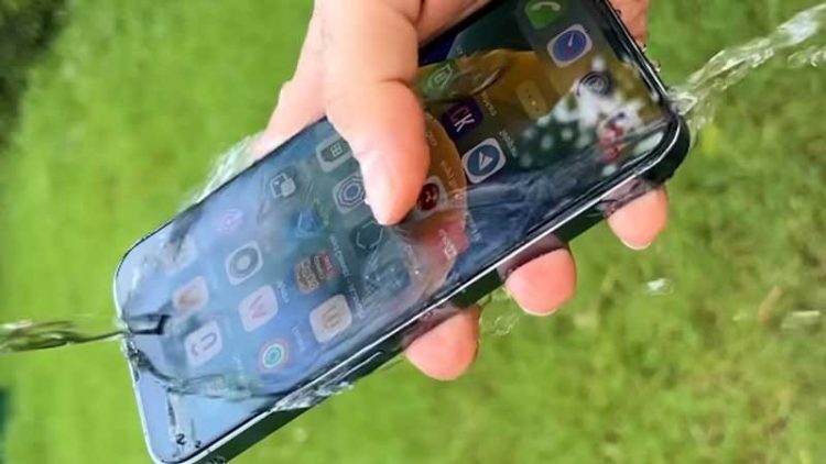 Mặt kính iPhone 16 Pro