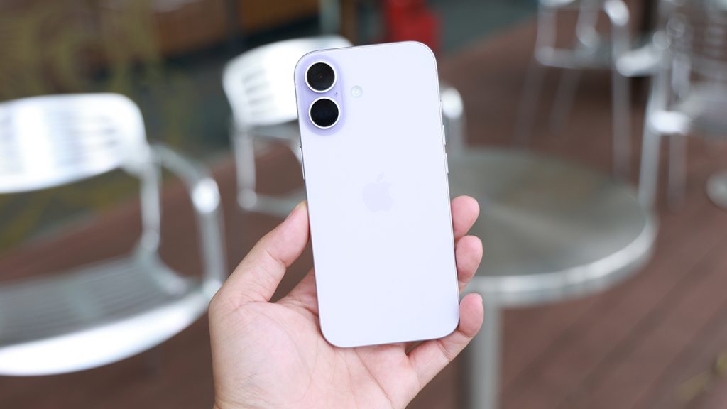 Kính lưng iPhone 17