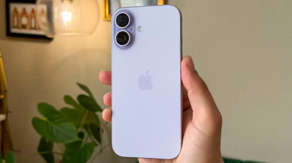 Kính lưng iPhone 17