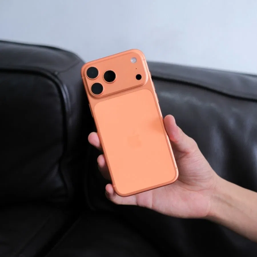 Kính lưng iPhone 17 Pro Max