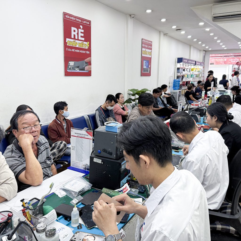 Kính lưng iPhone Air