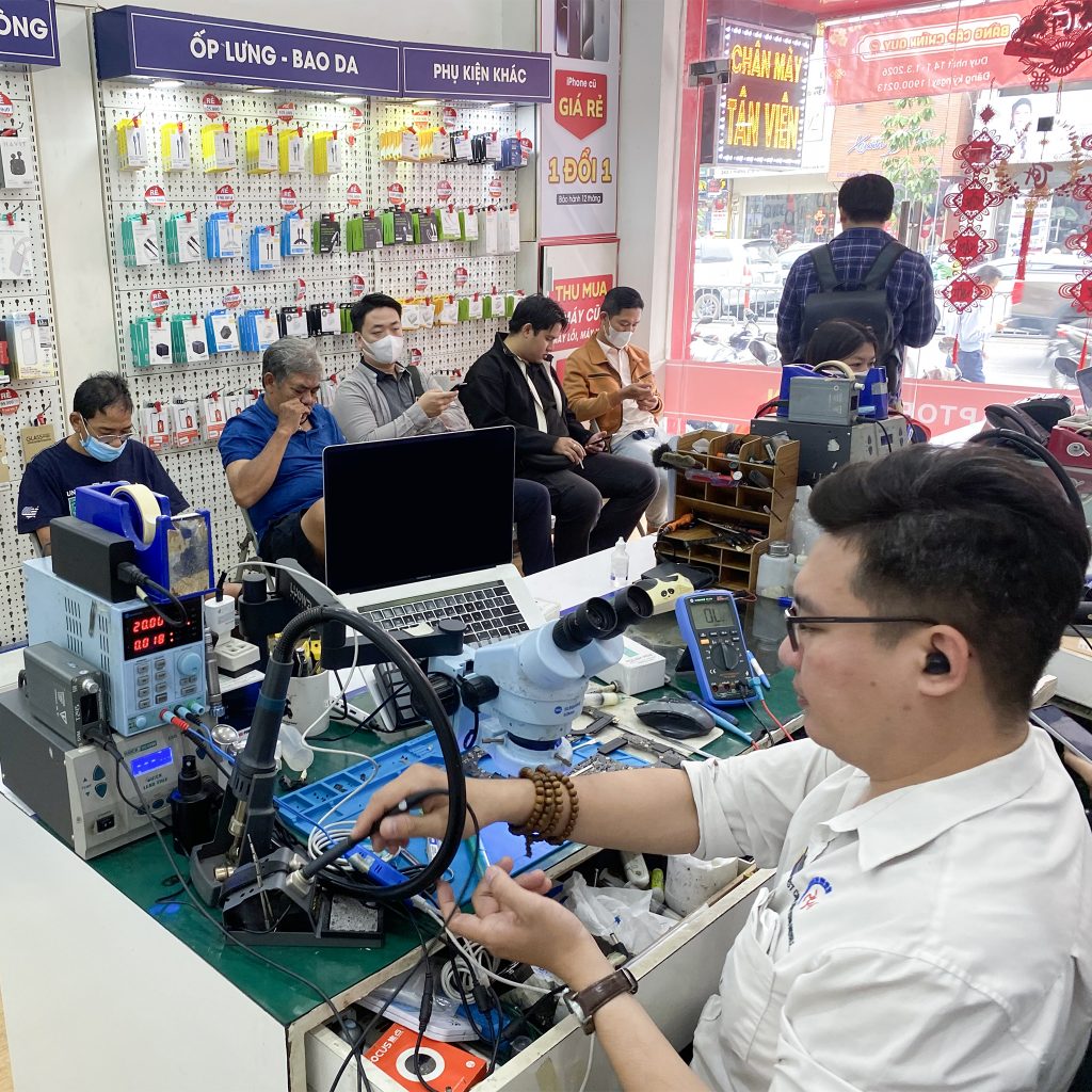 Mặt kính iPhone 17