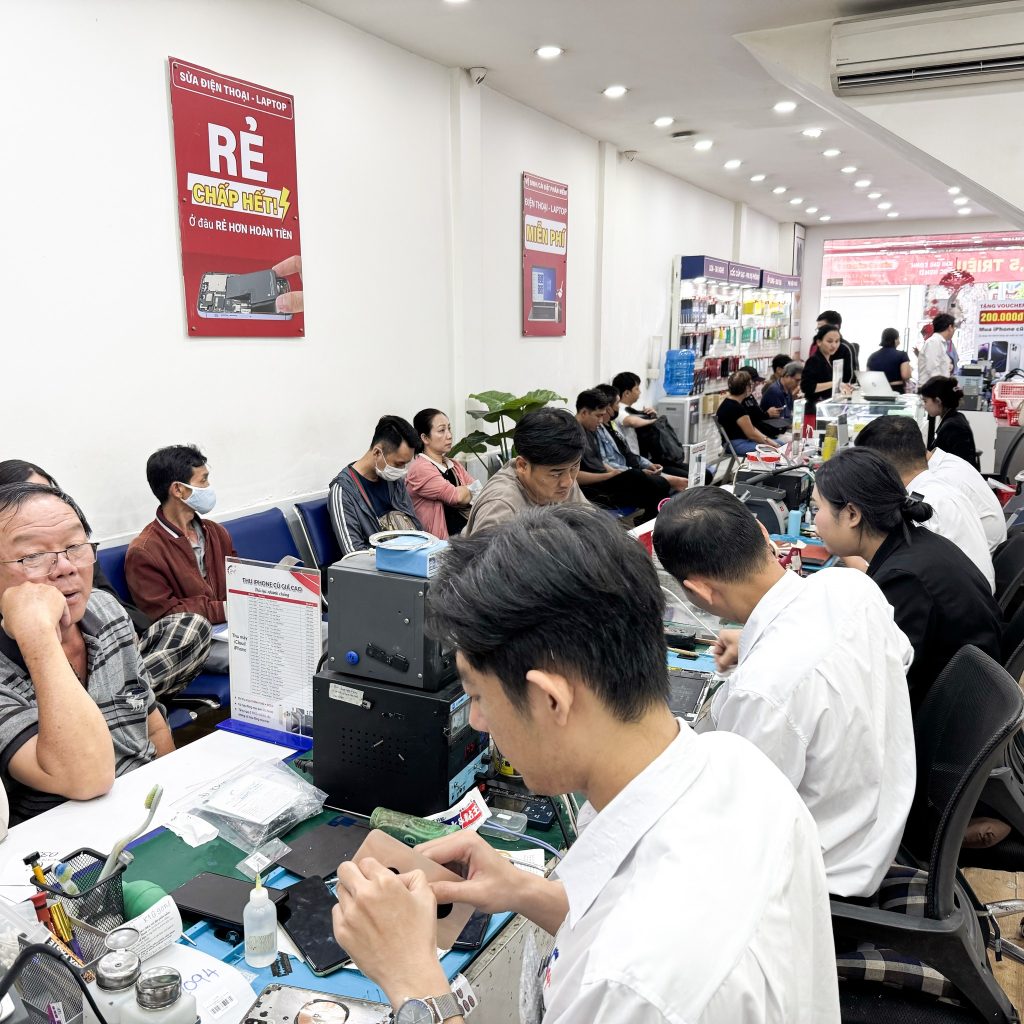 Mặt kính iPhone 17